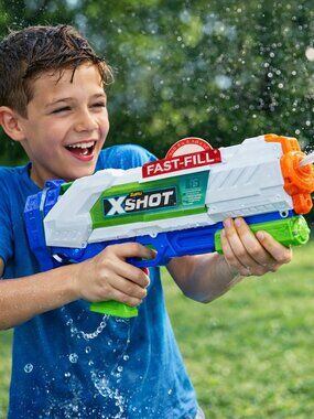 ZURU X-Shot Fast Fill Water Blaster 34ft Range 1 Second Fill Kids Summer Toy